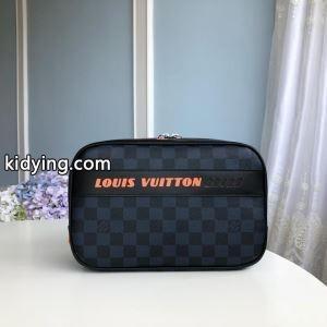 秋冬ナチュラルコーデに大活躍 ルイ ヴィトン コピーブランド おしゃれさんに近づける LOUIS vuitton コピーブランド ポーチ 秋冬にきちんと感も漂うはスタイリング_ルイ ヴィトン コピーブランド LOUIS vuitton コピーブランド_ブランド コピー 激安(日本最大級)kidying26Kvm0ja