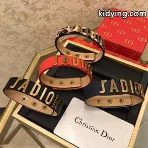 秋冬らしい落ち着いた雰囲気も演出 ディオール スーパーコピー dior スーパーコピー ブレスレット日々のスタイリングの幅をもっと広げる 3色可選_ディオール スーパーコピー dior スーパーコピー_ブランド コピー 激安(日本最大級)kidying26qSj8zm