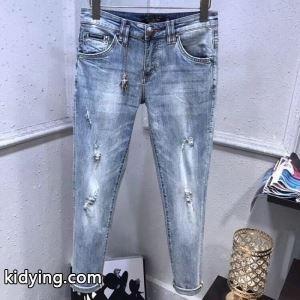 PHILIPP PLEIN 秋冬らしいカジュアルな雰囲気を持つ フィリッププレイン 季節を感じた秋冬ファッション ジーンズ 華やかに魅せる秋冬コーデ_フィリッププレイン PHILIPP PLEIN_ブランド コピー 激安(日本最大級)kidying261vGLXD