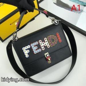 普段使いもオフィスもOK 2026秋冬におしゃれな着こなし フェンディ コピーブランド fendi コピーブランド ハンドバッグ 3色可選_フェンディ コピーブランド fendi コピーブランド_ブランド コピー 激安(日本最大級)kidying26jCGPjy