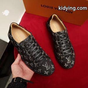 LOUIS vuitton コピーブランド ルイ ヴィトン コピーブランド カジュアルシューズ ウェアに取り入れるのが今季流 【2026年春夏】人気ブランドの最新 2色可選_ルイ ヴィトン コピーブランド LOUIS vuitton コピーブランド_ブランド コピー 激安(日本最大級)kidying26L9n0Xv