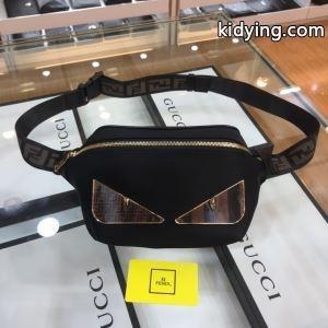 軽やかなトレンドに合う ディオール コピー dior コピー 上品なスタイルを楽しむ ポーチ 実用性も意識_フェンディ コピー fendi コピー_ブランド コピー 激安(日本最大級)kidying26bqyiam