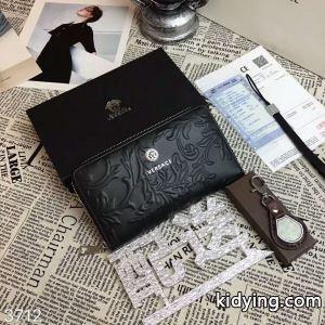高級感溢れるヴェルサーチ コピー財布メンズウォレットversace コピーラウンドファスナー長財布ブラックkidying26Dumy8r