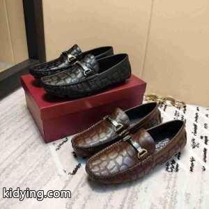 この秋冬に選びたいデザイン サルヴァトーレフェラガモ秋冬ファッションの幅が広がる FERRAGAMO ローファー トレンドライクになりがち_フェラガモ FERRAGAMO_ブランド コピー 激安(日本最大級)kidying26bu8baC