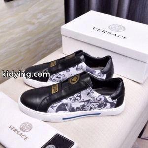 ヴェルサーチ コピーブランド コピーversace コピーブランド驚きの破格値爆買いソフトロゴプリント幅広いスニーカー男性用紳士靴ブラックホワイトkidying26Pj4XHr