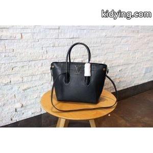 ルイ ヴィトン ブランド コピー LOUIS vuitton ブランド コピー 3色可選手持ち&ショルダー掛け 存在感のある 2026春夏新作_ルイ ヴィトン ブランド コピー LOUIS vuitton ブランド コピー_ブランド コピー 激安(日本最大級)kidying26D0Tz8b