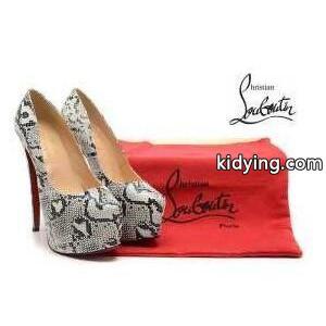 上品に輝くCHRISTIAN louboutin コピーブランド　ルブタン スーパー コピー　低価格　パンプス_クリスチャンルブタン コピーブランド CHRISTIAN louboutin コピーブランド_ブランド コピー 激安(日本最大級)kidying26yW5bie