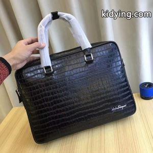 紳士用ビジネスバッグフェラガモ2026最新入荷 FERRAGAMO2026人気度高めの新作_フェラガモ FERRAGAMO_ブランド コピー 激安(日本最大級)kidying26K1vCCm