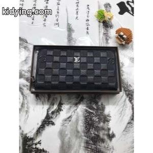 Louis vuitton コピー ルイ ヴィトン コピー 財布 コピー 長財布 ロゴディテール 海外で高く評判されたアイテム 大人気 メンズ ブラックkidying26SjmySr