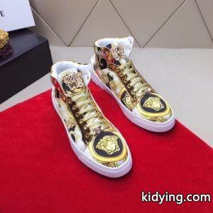 2色可選 高品質で綺麗ハイトップシューズ ゴージャス感あふれる ヴェルサーチ コピーversace コピー 魅力の_ヴェルサーチ コピー versace コピー_ブランド コピー 激安(日本最大級)kidying26Cq41Pz