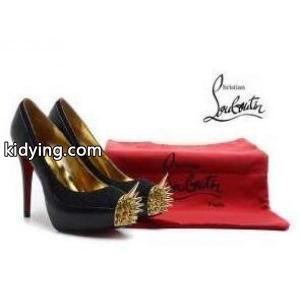 お買い得高品質のCHRISTIAN louboutin コピー スパイクスダッズ ルブタン 靴 コピー レディース パンプス ブラック_クリスチャンルブタン コピー CHRISTIAN louboutin コピー_ブランド コピー 激安(日本最大級)kidying26TbmqKj