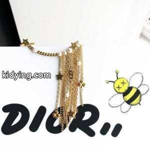 ディオール ブランド コピー 華やかに魅せる秋冬コーデ dior ブランド コピー 季節を感じた秋冬ファッション ピアス 季節感溢れる秋らしいコーデ_ディオール ブランド コピー dior ブランド コピー_ブランド コピー 激安(日本最大級)kidying26yaqa8r