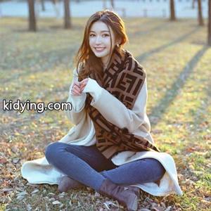 超人気大特価 fendi コピーコピーマフラー モノグラムボーダーフリンジスカーフ 男女ともに人気 早いもの勝ち!kidying269nK9Hv