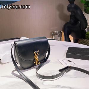 Saint laurent ブランド コピーサンローラン ブランド コピー バッグ レディース 高級なブランドデザインスタイル サイズ：17*17kidying26aiu8fi