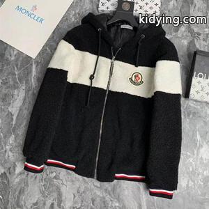 一番の魅力秋冬のマストアイテム moncler スーパーコピーコピー ムートンコート ユニセックス 黒と白のパネルデザインkidying265vaeeq