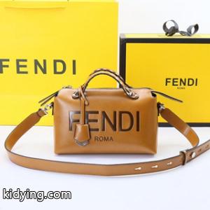 fendi コピーブランド新品 フェンディ コピーブランド コピー ボストンバッグ バイ ザ ウェイ ミディアム 多彩な持ち方 多色展開kidying26GX55ve
