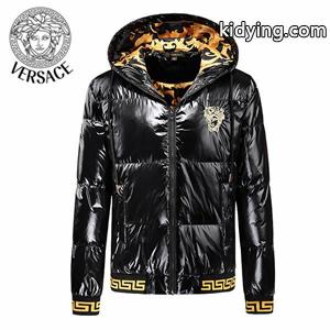上品で洗練されたルックス versace コピーコピーヴェルサーチ コピーダウンジャケット メンズ 綿入れ 暖かさもバッチリkidying269jCGHD