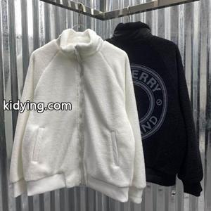 2026秋冬にお洒落 burberry ブランド コピー バーバリー ブランド コピーコピー テディジャケット 男女兼用 可愛い着こなし トレンド感kidying264XTj0v