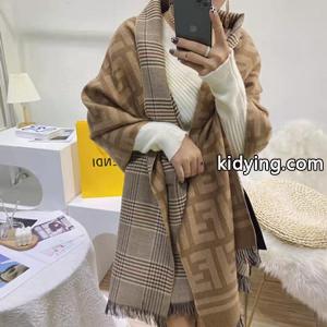 2026年秋冬コレクション fendi コピーブランドフェンディ コピーブランド偽物 マフラー リバーシブル 巻き方自在 柔らかな質感人気美品kidying26fi8Dae