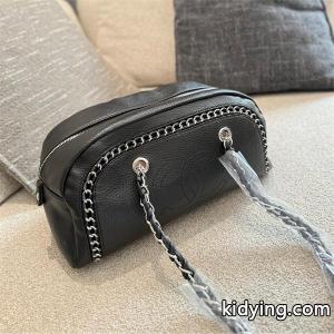 2026秋冬 シーズン限定 ブラック chanel コピーブランド シャネル コピーブランド 偽物 人気必須 ショルダーバッグkidying26T51Dim