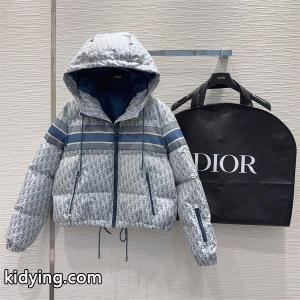 保温性抜群 dior スーパーコピー ディオール スーパーコピー コピー ダウンジャケット 総柄 グレー 2026秋冬必須kidying26K9HvSn
