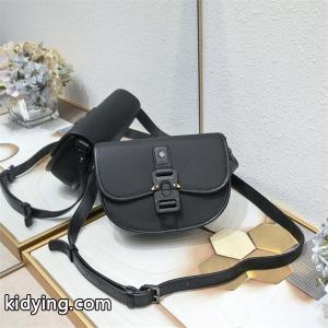 シンプル ショルダーバッグ ブラック 定番モデル dior コピー ディオール コピー コピーkidying26L5rWzy