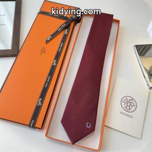 エルメス コピーブランドhermes コピーブランド激安メンズ向け新作シルクネクタイ上質斜纹真丝低调デザイン大人コーデ法国職人手仕上げkidying26PHrSzy