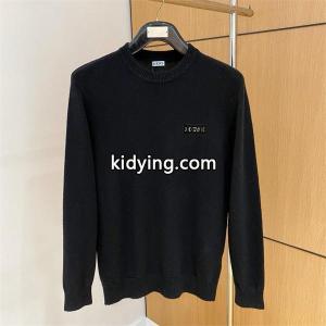 2026新作コーデ ブラック ニット ロゴアクセント 洗練 トレンド loewe コピー ロエベ コピー 偽物kidying26vWnW5r