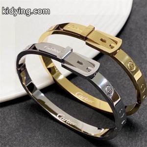 話題 ミニマル構造 都会的印象 cartier ブランド コピー カルティエ ブランド コピー コピー ブレスレット 新作kidying26LbWb4n