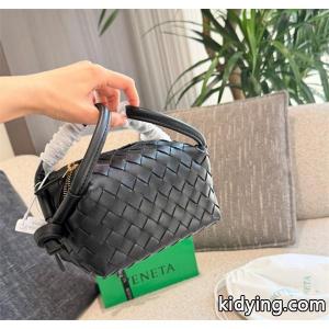 大人気Bottega veneta スーパーコピー Mini Loop黒色定番Intrecciatoボッテガ ヴェネタ スーパーコピー ハンドバッグコピーkidying260nGnuy