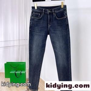 メンズ デニムパンツ Berluti ベルルッティ スーパーコピー ストレッチ 美脚 細身 2026春秋新作kidying264D8HXn