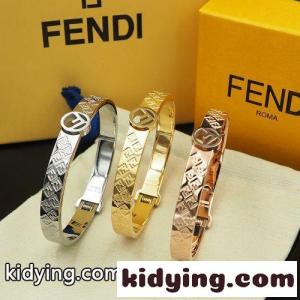 スタイリッシュ FFロゴ バングル フェンディ コピーブランド ブレスレット 偽物 合わせやすいkid26ruiC8n