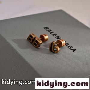 BBロゴ ヴィンテージ加工 ピアス バレンシアガ ブランド コピー イヤリング 偽物 アンティークゴールド ユニセックスkid26u4LDKv
