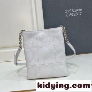 dior コピー Trianon チェーン付き バーティカルバッグ クリスチャン・ディオール コピー コピー スモール ホワイトkid26amaa0f