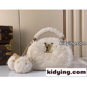 M26324 LV SKI カプシーヌ MINI ルイ・ヴィトン スーパーコピー ショルダーバッグkid26LvyGba