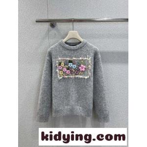 フェンミン カシミヤ フラワー刺繍 クルーネック  シャネル ブランド コピー セーター コピー グレーkid26iaqKzu