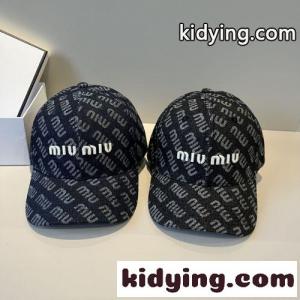 スタイリッシュ 総柄 ロゴ刺繍 ベースボールキャップ ミュウミュウ コピー キャップ 偽物kid26niiaia