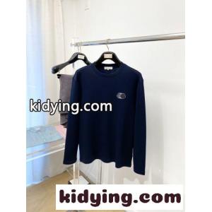 合わせやすい シンプル モンクレール コピー Tシャツ 偽物 クルーネック 長袖Tシャツ ネイビーkid26f0jeam