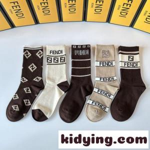 フェンディ コピー 靴下 偽物 スタイリッシュ コットン 5足セット ソックス ユニセックスkid26nmq4fa