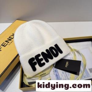 ユニセックス fendi コピー ロゴ ニットキャップ フェンディ コピー キャップ コピー ホワイトkid26DCqeua