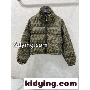 FFロゴ スタンドカラー ダウンブルゾン フェンディ スーパーコピー ダウンジャケット 偽物kid26qK51Lv