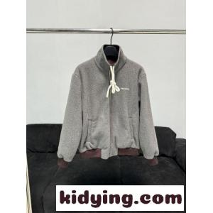 ナイロン＆フリース リバーシブルジャケット ミュウミュウ コピーブランド ジャケット コピー ブラウンkid265n4rey
