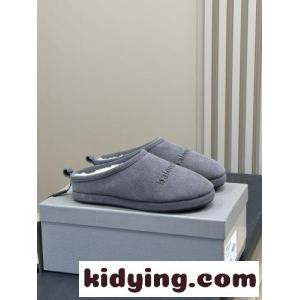洗練された スエード ムートンサンダル バレンシアガ ブランド コピー サンダル コピー グレーkid265vuaGD
