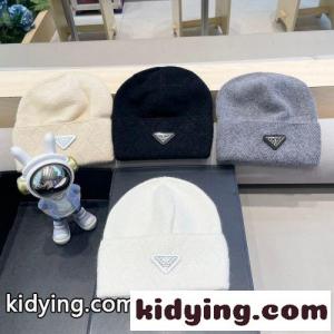 秋冬の定番 合わせやすい ニットキャップ プラダ ブランド コピー キャップ 偽物 ユニセックスkid26XPnOvm