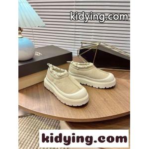 合わせやすい スエード スリッポン カジュアル UGG アグ スーパーコピー レディース メンズkid26aSz4Tj