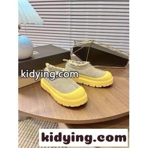 目を引くカジュアル UGG アグ スーパーコピー スエード スリッポン レディース メンズkid26XnCuuC