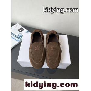 シンプル トリオンフ スエードモカシン セリーヌ スーパーコピー モカシン スーパーコピー コーヒーkid26CiuS9v