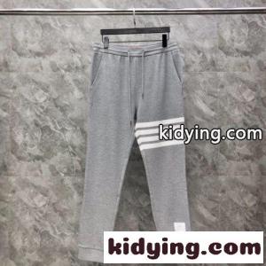 カジュアル トムブラウン コピー パンツ 偽物 定番 コットン スウェットパンツ グレーkid26SjCiKf