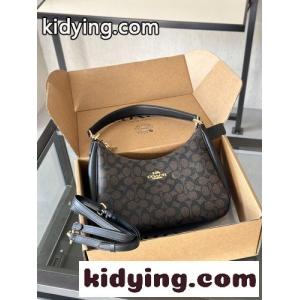 人気 クラシック コーチ ブランド コピー バッグ スーパーコピー シグネチャー柄 ショルダーバッグkid269XvuKr