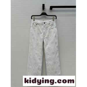 デニム製刺繍入りクロップドジーンズ クロエ ジーンズ コピー デニムパンツkid26XbW1zm